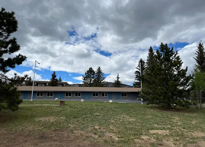 Columbine Inn (Adults Only)
