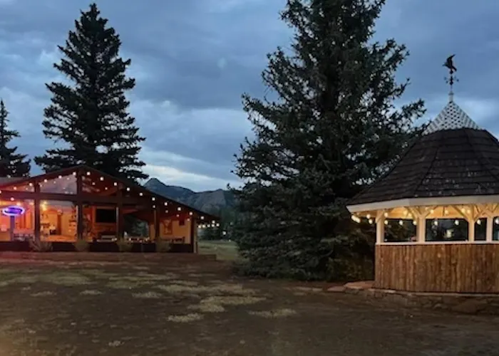 Columbine Inn (Adults Only)