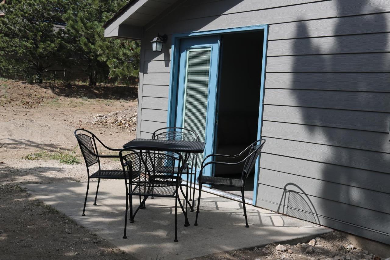 Motel Columbine (adults Only) 2*