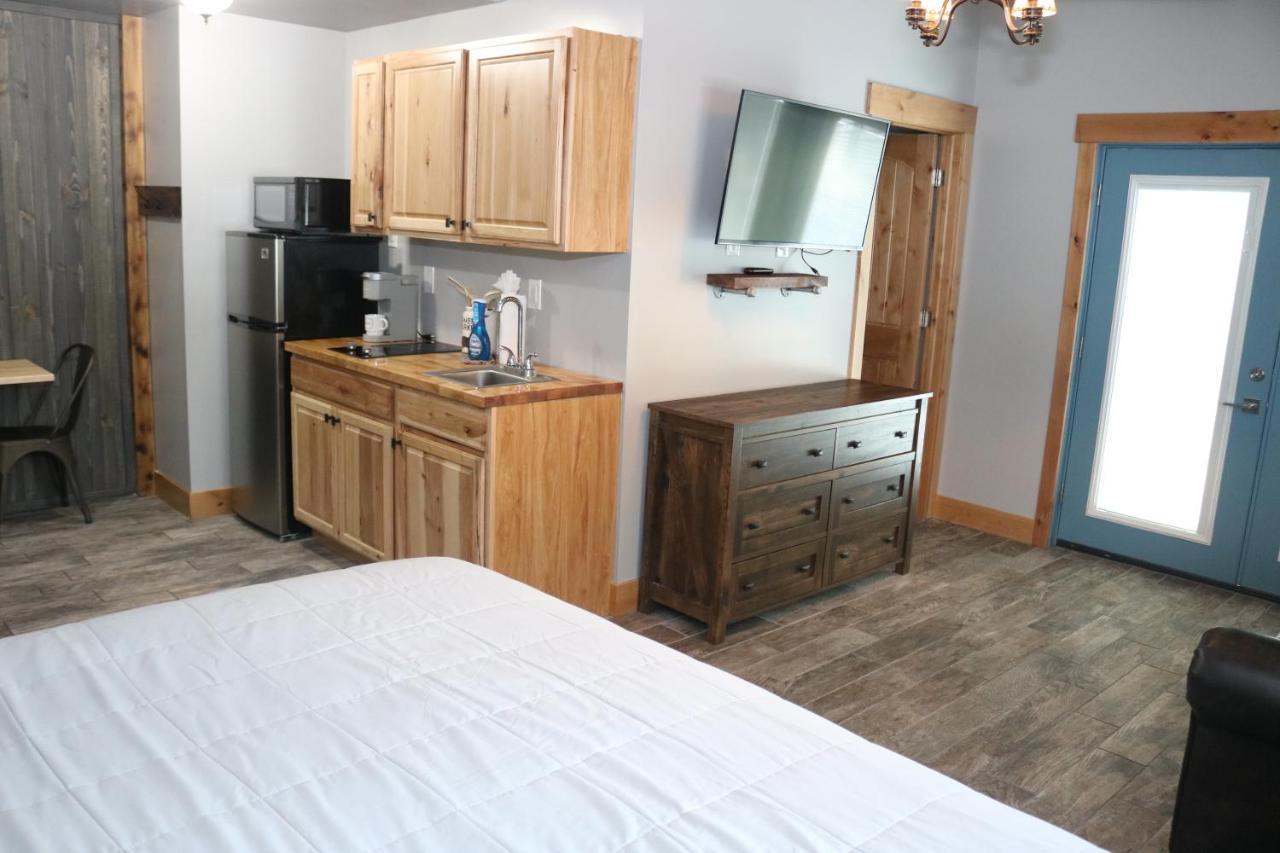 Motel Columbine (adults Only)
